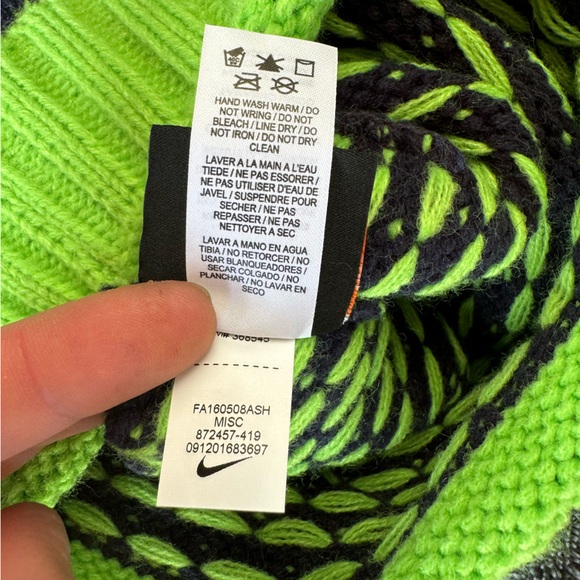 NWOT Nike NFL Seattle Seahawks Knit Beanie Hat - Picture 2 of 5
